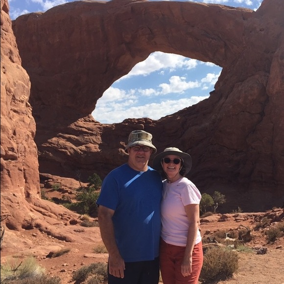 Meet your Posher, Jeje - Picture 1 of 2